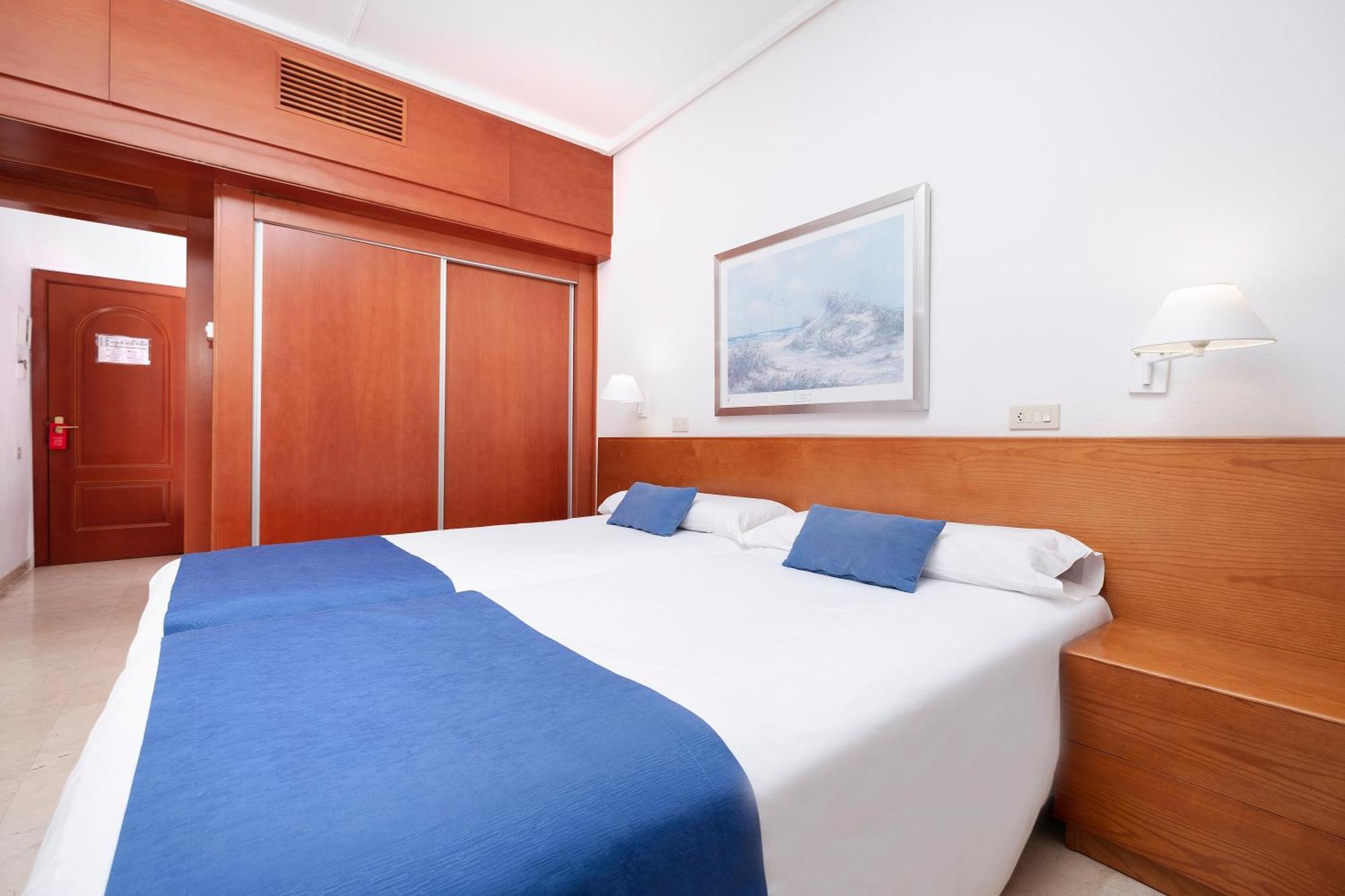 Quarto Twin - Uso Individual (1 Adulto)